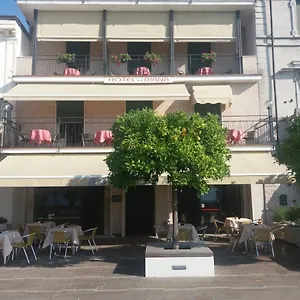 https://hotel-diana-gardone-riviera.it-lombardy.com